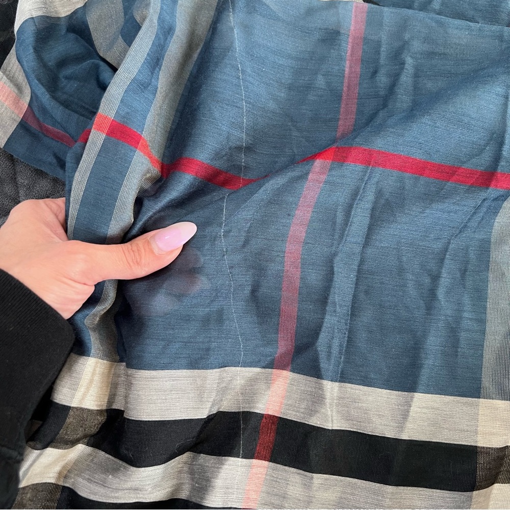 Burberry scarf wrap unisex plaid blue large fringe 100” x 27” rectangular I - Picture 3 of 6